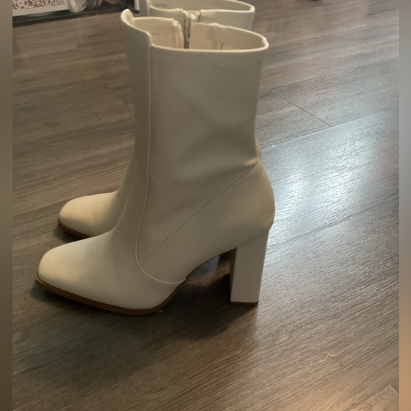 Aldo Heeled Boots - Picture 3 of 7